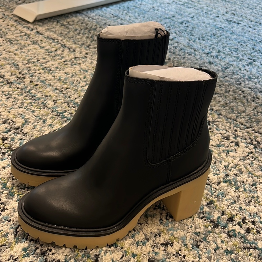 BRAND NEW DOLCE VITA BOOTS